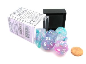 Chessex 7 Die Sets - Nebula TM Wisteria/white Luminary 7-Die Set