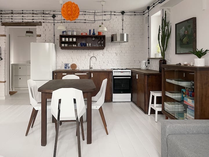 Monolocale moderno e completamente arredato - Foto 9