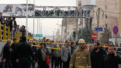 Incendio en un Mercado de Teherán: Consecuencias y Respuesta de Emergencia