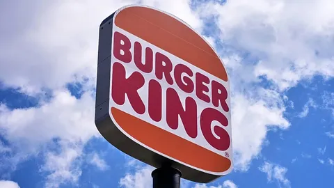 Burger King prueba auriculares inteligentes en 500 restaurantes