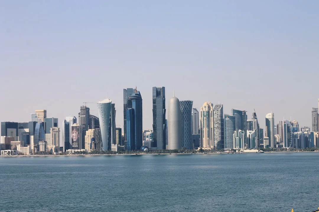 Zelenski llega a Qatar para nuevas alianzas