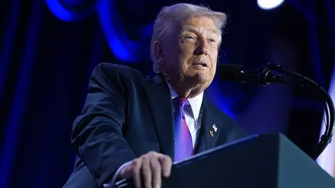 Donald Trump lanza una web para comprar medicamentos más baratos en EE.UU.