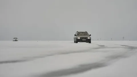 Estonia Inaugura una Carretera de Hielo sobre el Mar Congelado