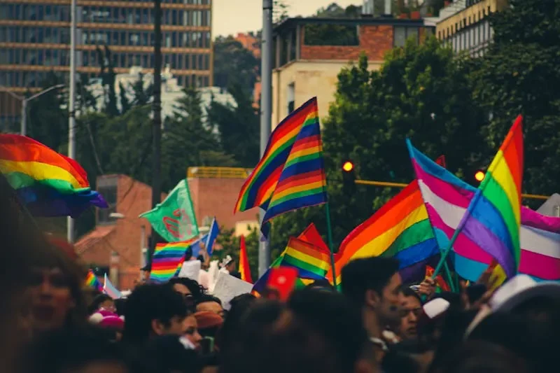 Cambios en los Derechos LGBTQ+ en el Sur de Asia
