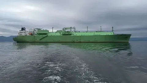 Amenaza ambiental: Un petrolero ruso a la deriva en el Mediterráneo