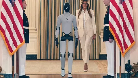 Melania Trump y el Robot Humanoide en la Casa Blanca