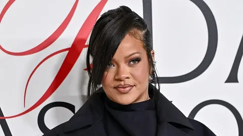 Tirotean la mansión de Rihanna en Beverly Hills