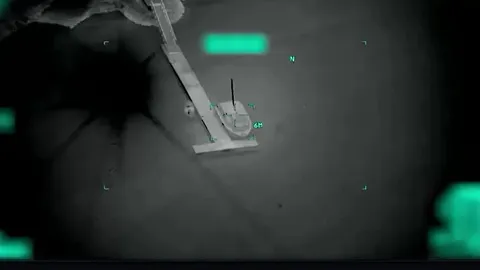 EE.UU. Publica Imágenes de Ataques a Buques de la Marina Iraní