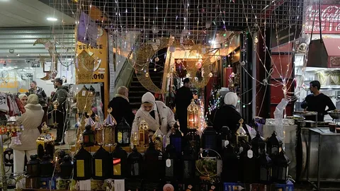 Los habitantes de Gaza comienzan el Ramadán con dificultades económicas