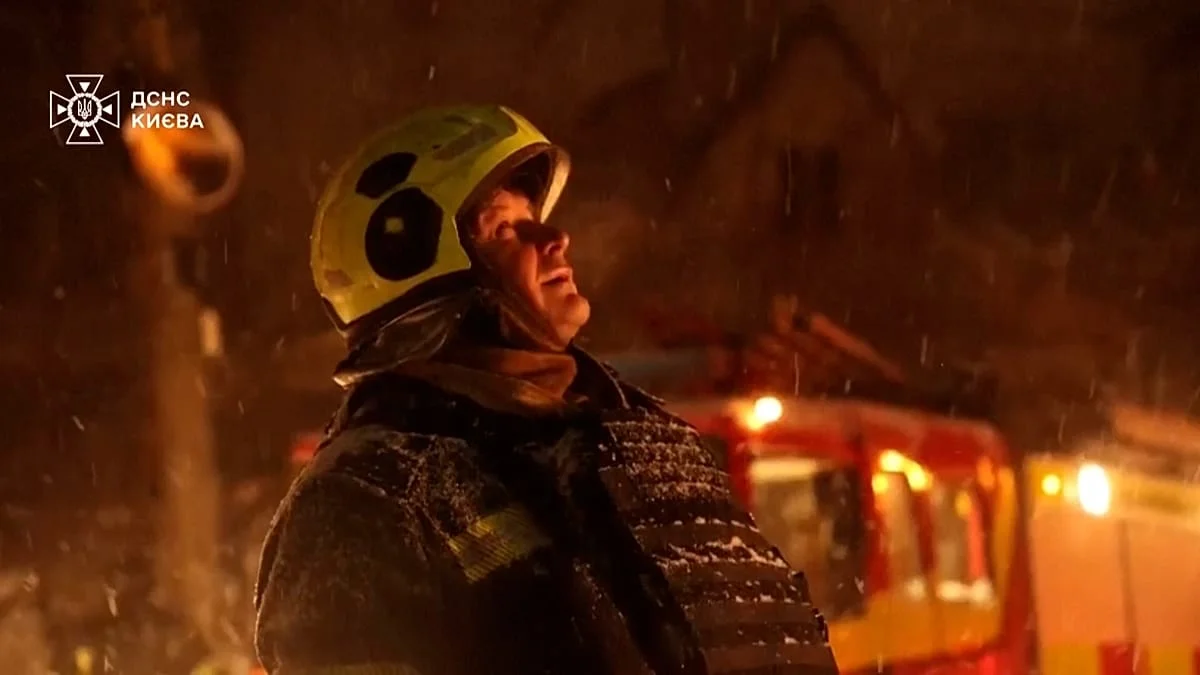 Drones rusos atacan Kiev en medio del frío y apagones