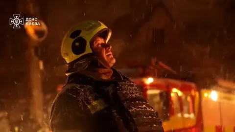 Drones rusos atacan Kiev en medio del frío y apagones