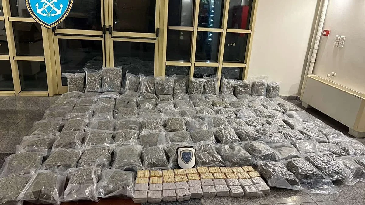 La Guardia Costera griega intercepta 130 kilos de cannabis con destino a España