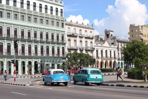 Adiós Cuba: Un testimonio del éxodo