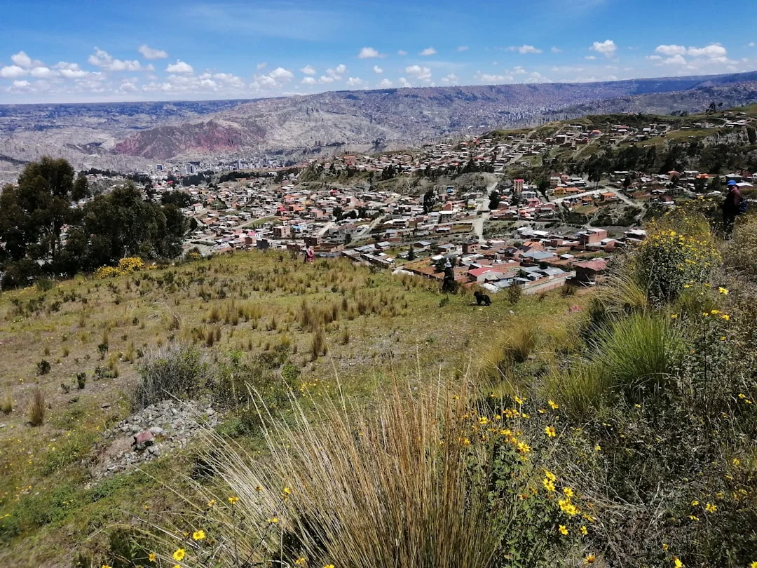 Bombardeos en Líbano: Destrucción y Rescate