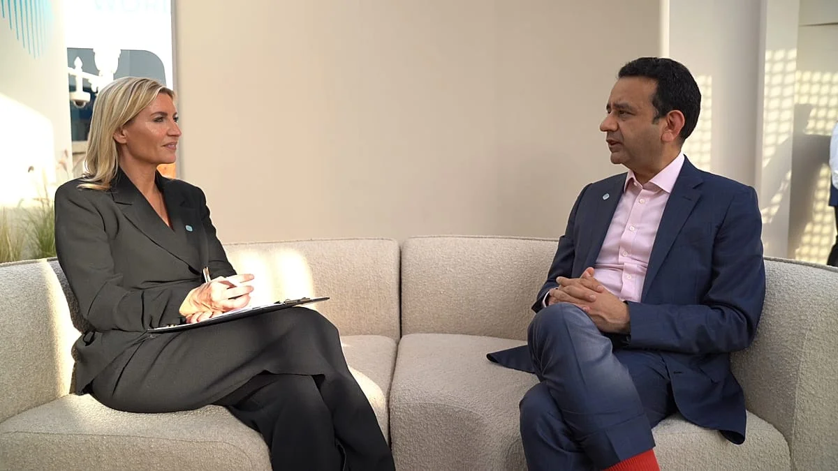 La narrativa de la IA: Oportunidades versus pérdidas laborales según el CEO de Tech Mahindra