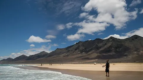 Protesta en Canarias contra una piscifactoría