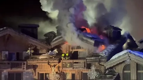 Gran incendio en el hotel Grandes Alpes de Courchevel: cientos evacuados