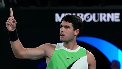 Carlos Alcaraz hace historia al vencer a Novak Djokovic en el Open de Australia