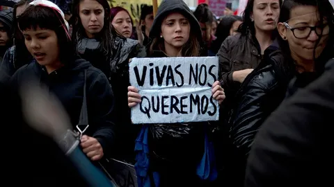 Marcha de Mujeres en Buenos Aires por sus Derechos