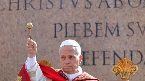 León XIV preside su primer Viacrucis en Roma