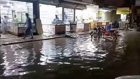 Tormenta en Karachi: Al menos 16 muertos por intensos vientos