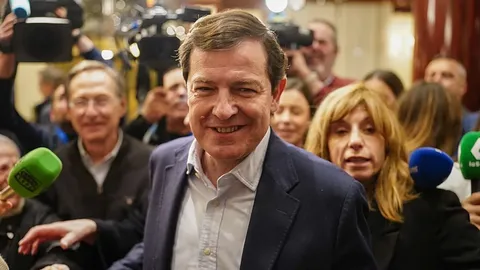 Resultados de las Elecciones en Castilla y León: El PP Mantiene su Liderazgo y Contiene a Vox