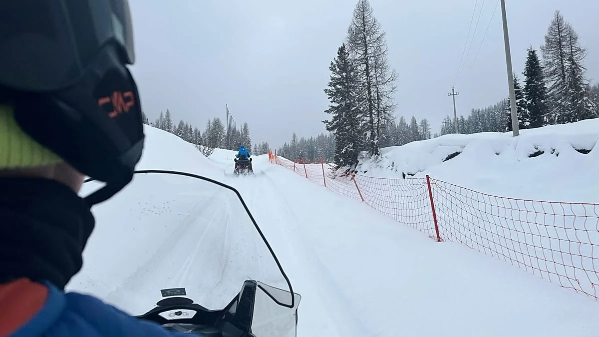 Uber ofrece recorridos en moto de nieve por los Dolomitas durante los Juegos Olímpicos de Cortina