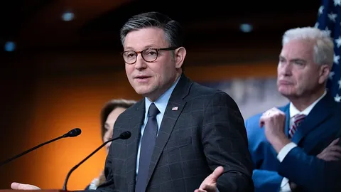 La Cámara de Representantes desafía a Trump y vota a favor de eliminar sus aranceles a Canadá