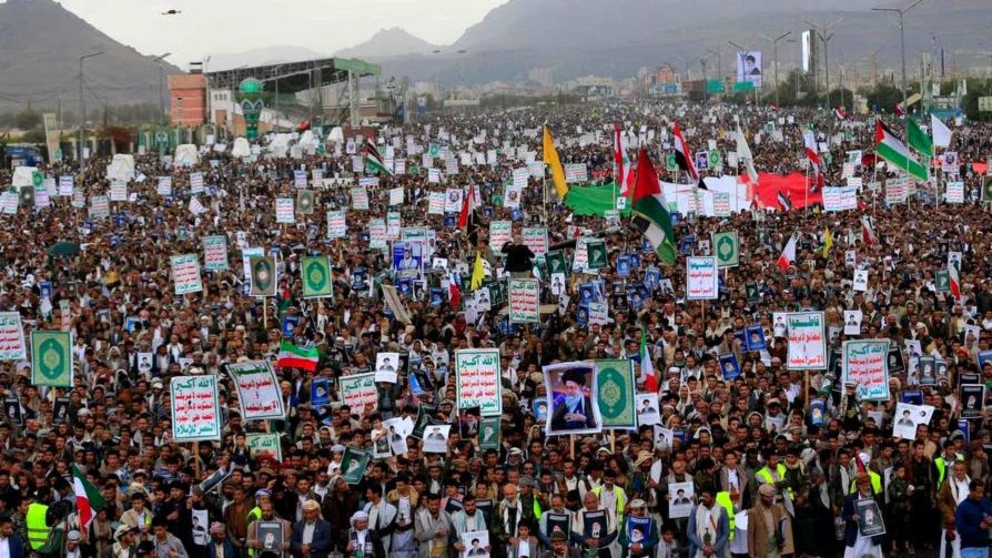 Ataques hutíes: una estrategia calculada en el contexto del conflicto con Irán