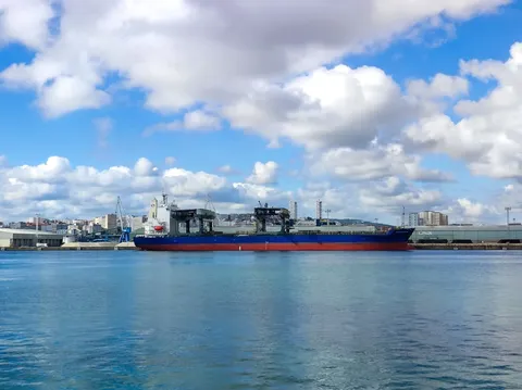 Un Petrolero Malta en Corea del Sur Tras Navegar por el Estrecho de Ormuz