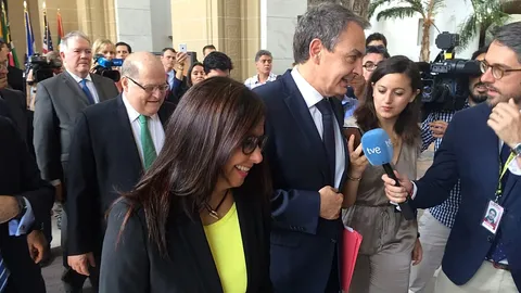 Delcy Rodríguez se reúne con José Luis Rodríguez Zapatero en Caracas mientras se reactivan los vuelos internacionales