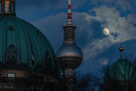 Tragedia en Alemania: Tres mueren por un árbol durante Pascua