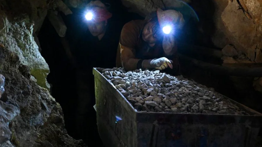 EE.UU. facilita la explotación de minerales en Venezuela