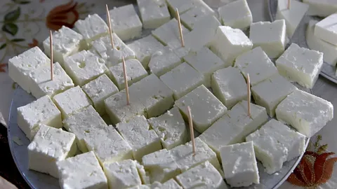 La viruela ovina pone en peligro el queso feta en Grecia