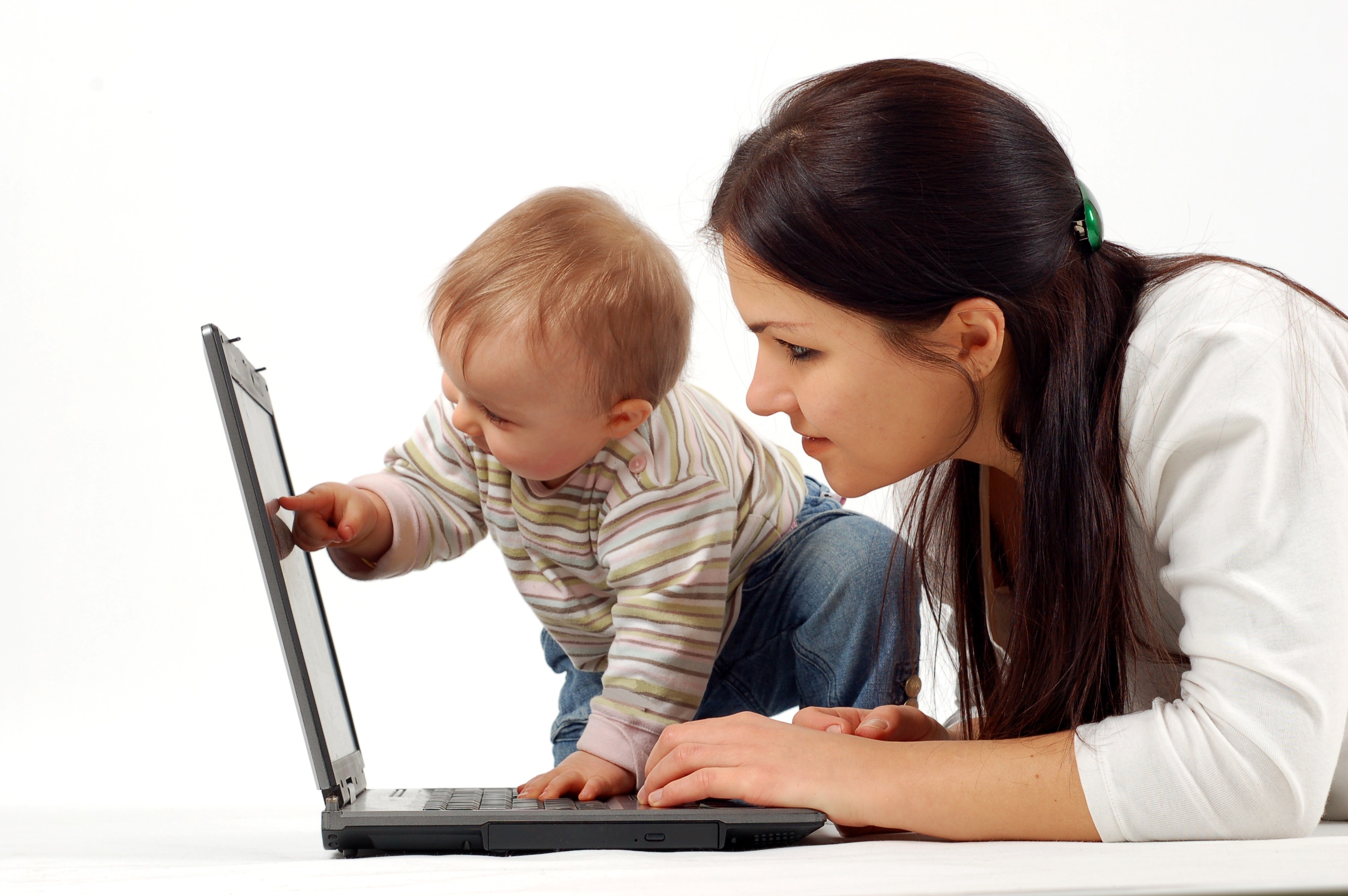 Sittercity and UrbanSitter: Resources for Solo Moms to Find Easy Child Care