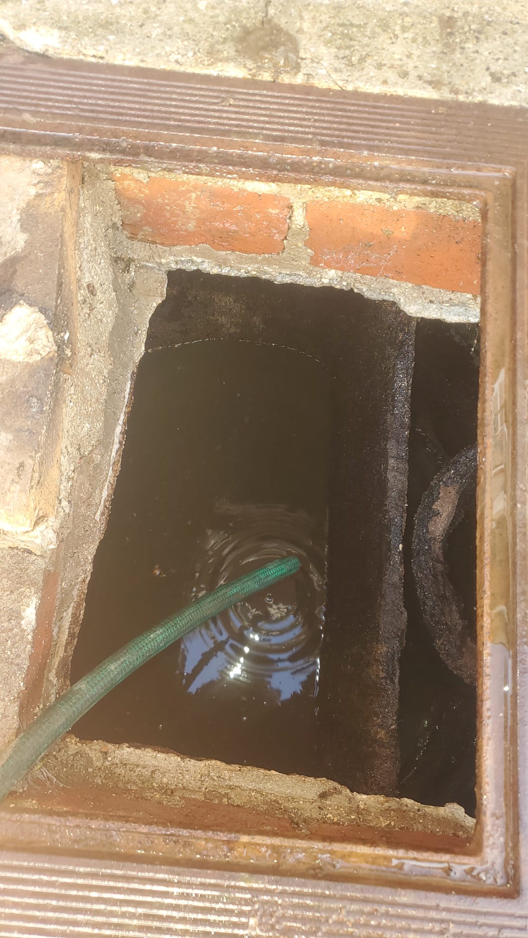 Intervention Canalisation bouchée (urgent) – Boussois