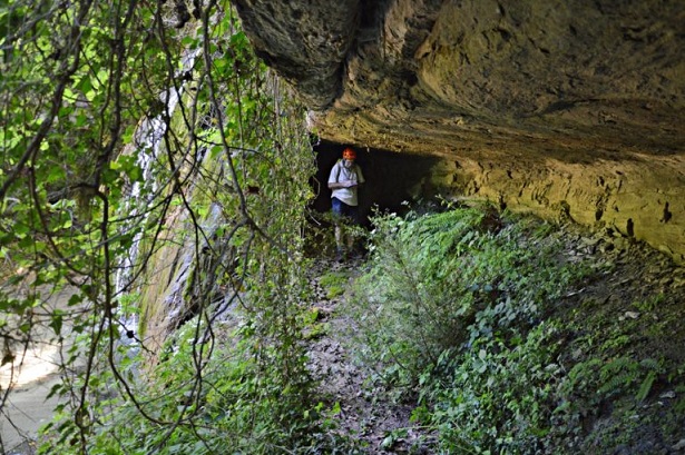 foto 2: Cova-balma del Salt del Molinot