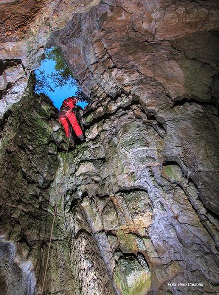 foto 2: Forat del Collet de Nas