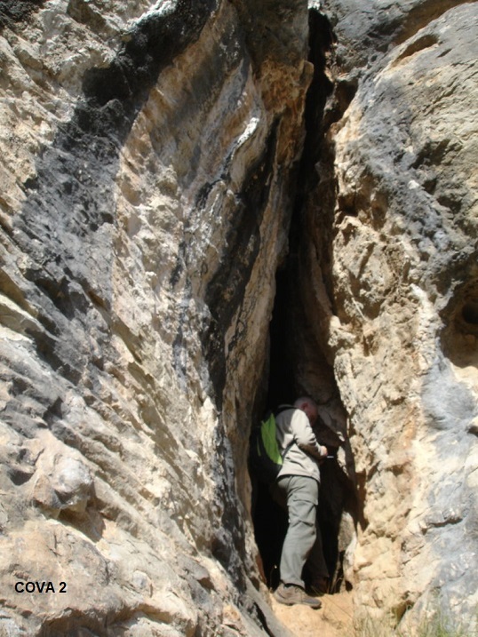 foto 2: Coves del Salt de l'infern