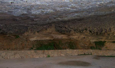 foto 3: Cova de Santa Llúcia