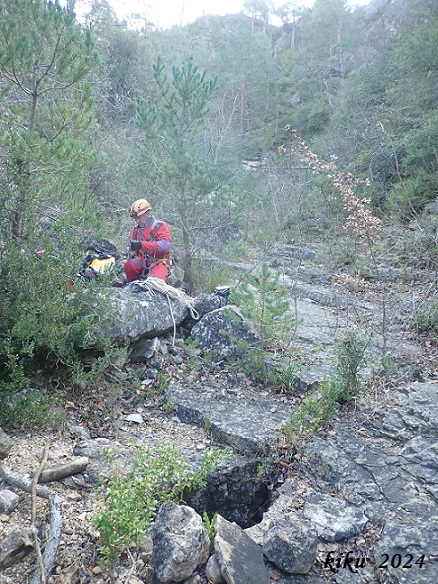 foto 0: Avenc del Barranc de la Foradada