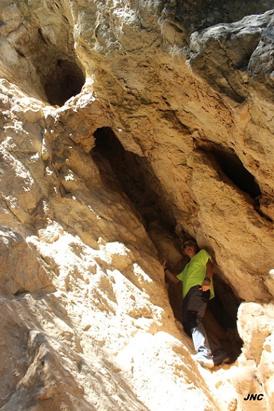 foto 0: Cova de la Canal del Castell de Roset