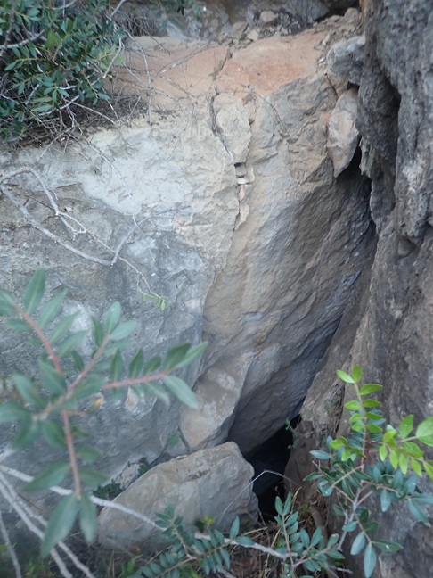 foto 0: Cova Forat Amagat