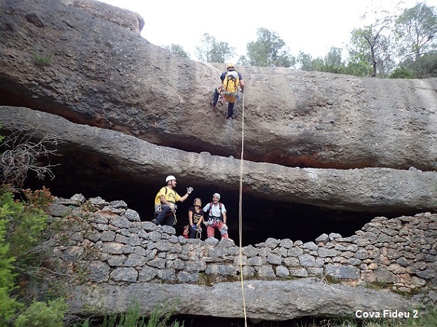 foto 3: Coves de Fideu