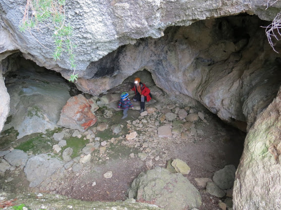 foto 0: Cova de les Piletes