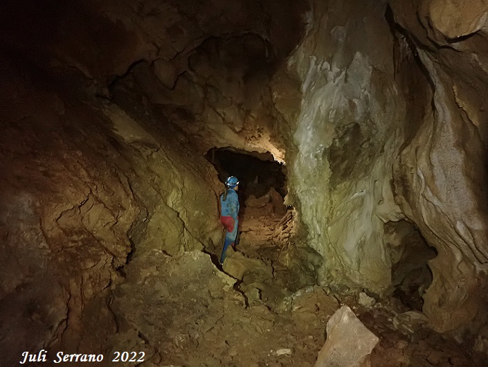 foto 12: Forat de les Encantades del Pont d'espia