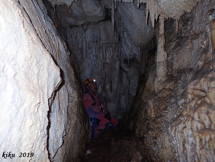 foto 4: Cova de les Caixes