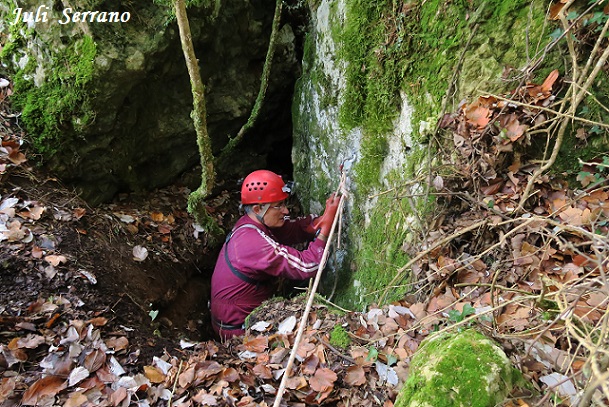 foto 0: Avenc Nº3 del Camí del Teix