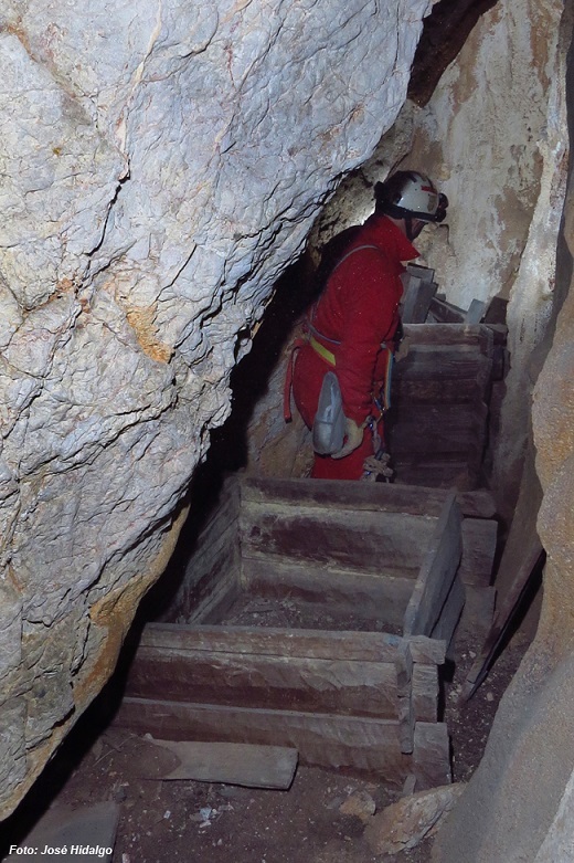 foto 6: Espluga de les Caixes de Fenollet