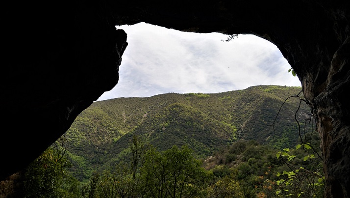 foto 2: Cova dels Tres Forats